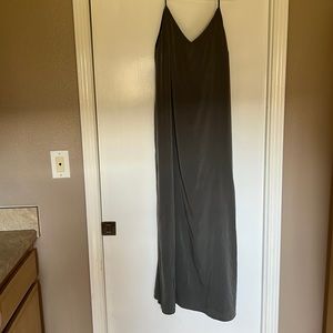 Lulu floor length maxi dress size M